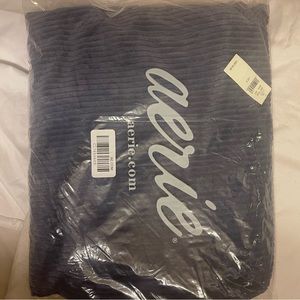 Aerie velour cropped hoodie.  Size small